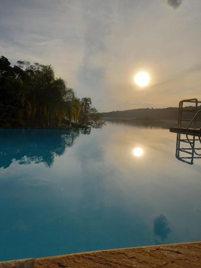 Chacara Em Condominio A Beira Da Represa Para Locacao Familiar Ibiúna Exterior foto